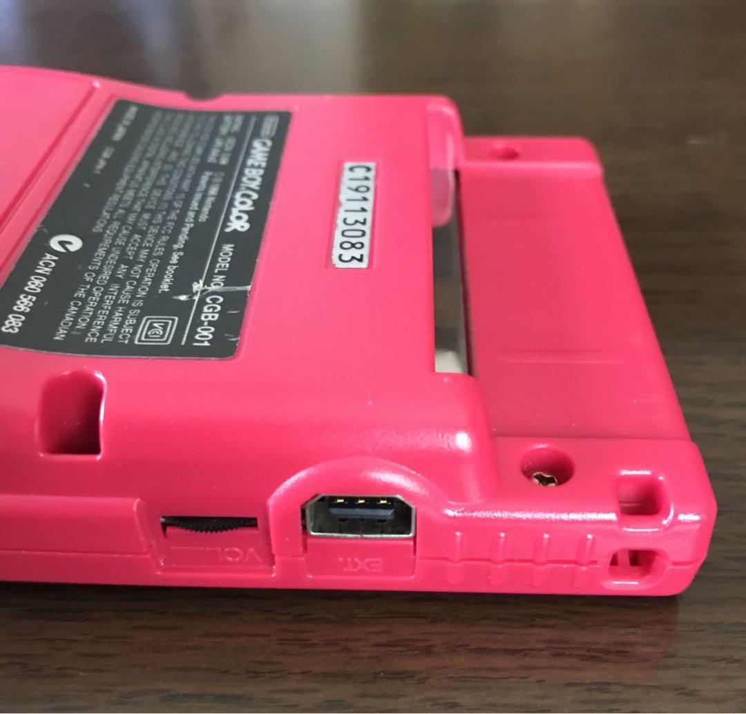 Game Boy Color (Red), case included