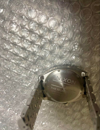 NIXON Nixon Popular Model Hand-Wound Watch Silver