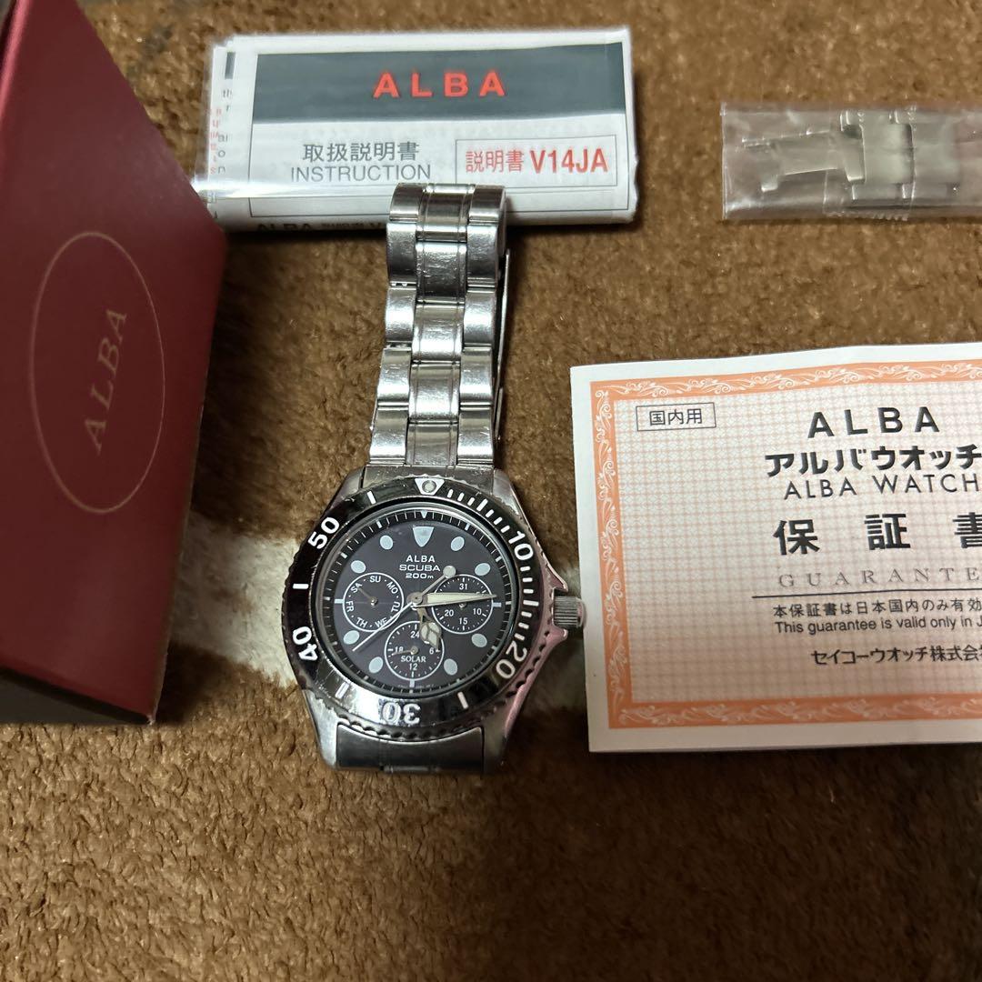 Accessories complete. Excellent condition 2002 model SEIKO—SCUBA200m diver sold as is