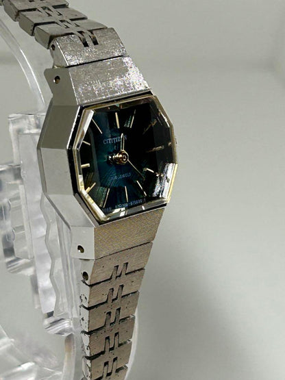 Vintage Citizen 4-674189S 23JEWELS Winding Cut Glass