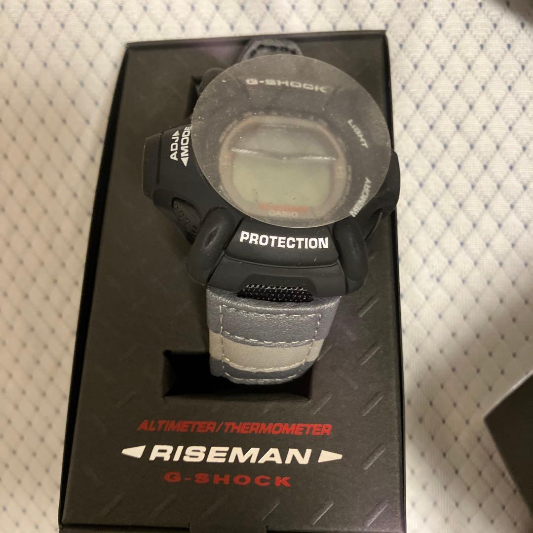 RISEMAN Black
