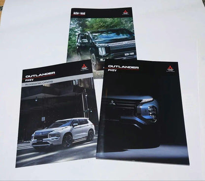 Mitsubishi OUTLANDER PHEV Accessory Catalog 3-Set