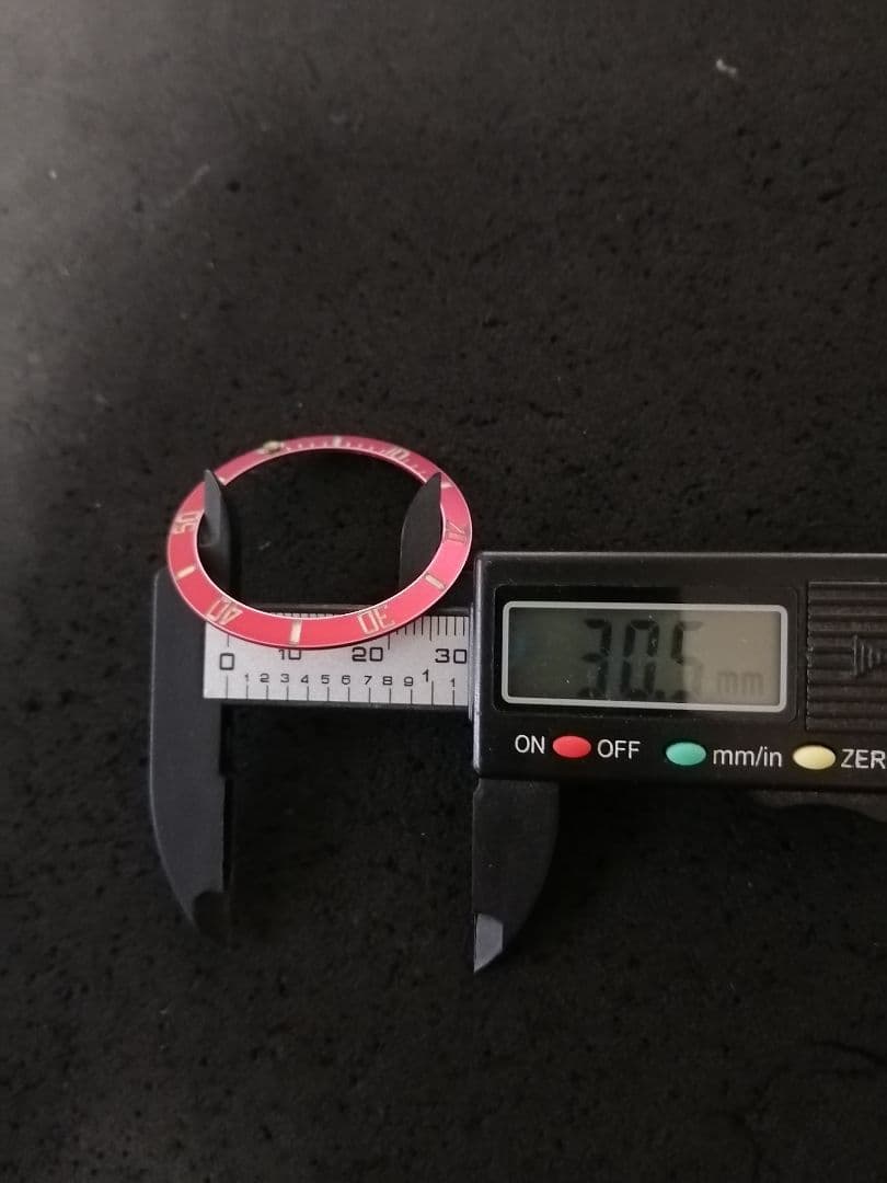 38mm Red Aluminum Bezel with Aging Patina Seiko Mod