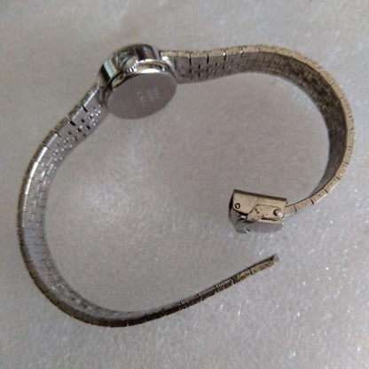 Swiss Fine Item Iusam Winding Watch Silver Stainless Steel Movement