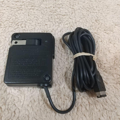 Game Boy Advance SP Famicom Edition (Box, Manual Included)