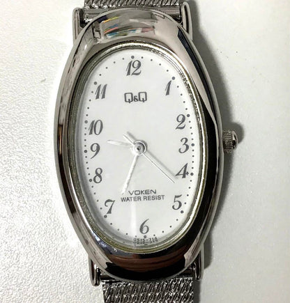 Q&Q Oversized Quartz Watch Mesh Band
