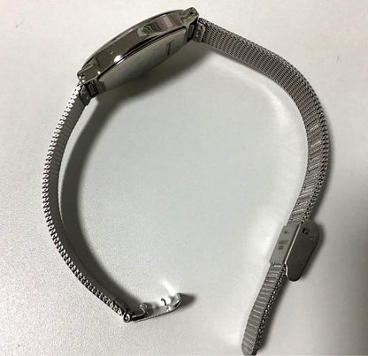 Q&Q Oversized Quartz Watch Mesh Band